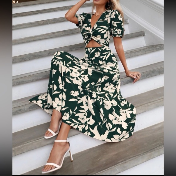 Boho floral print cutout front ruffle hem maxi dress - Picture 6 of 6